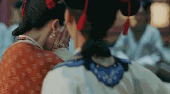 “前男友足球队”计划要提前惹？这朵抓不住的云终于要安定下来了