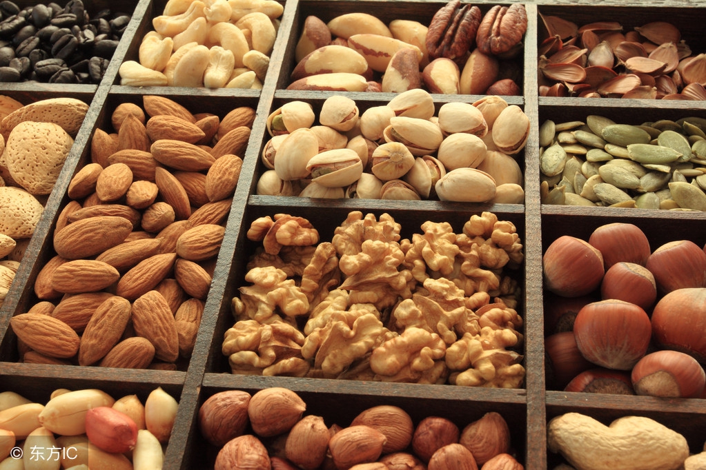 全身无力想整天睡觉吃什么好,全身无力不想吃东西是怎么回事