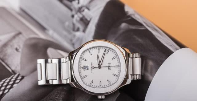 想买劳力士手表国内好还是国外好,买劳力士表可遇不可求吗