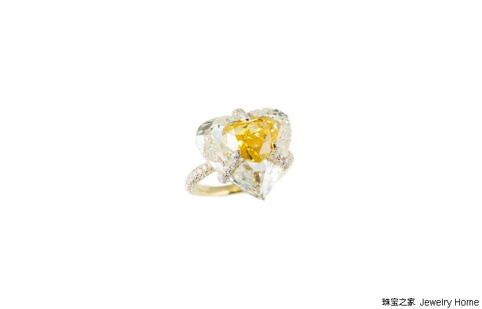 吃定彩虹！时髦新娘不可错过的彩色婚戒攻略