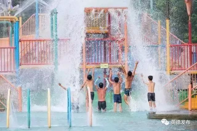 温泉水滑洗凝脂,温泉水滑洗凝脂什么意思