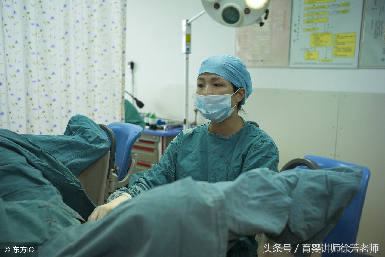 顺产第一天护理产妇需要注意哪些,顺产后几天可以用抑菌护理凝胶