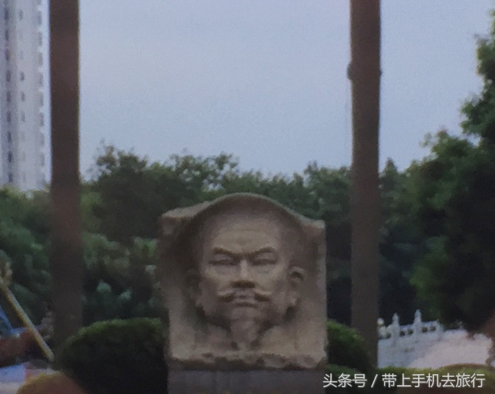 手机拍照片清晰技巧,手机相机夜间怎么能拍出清晰照片