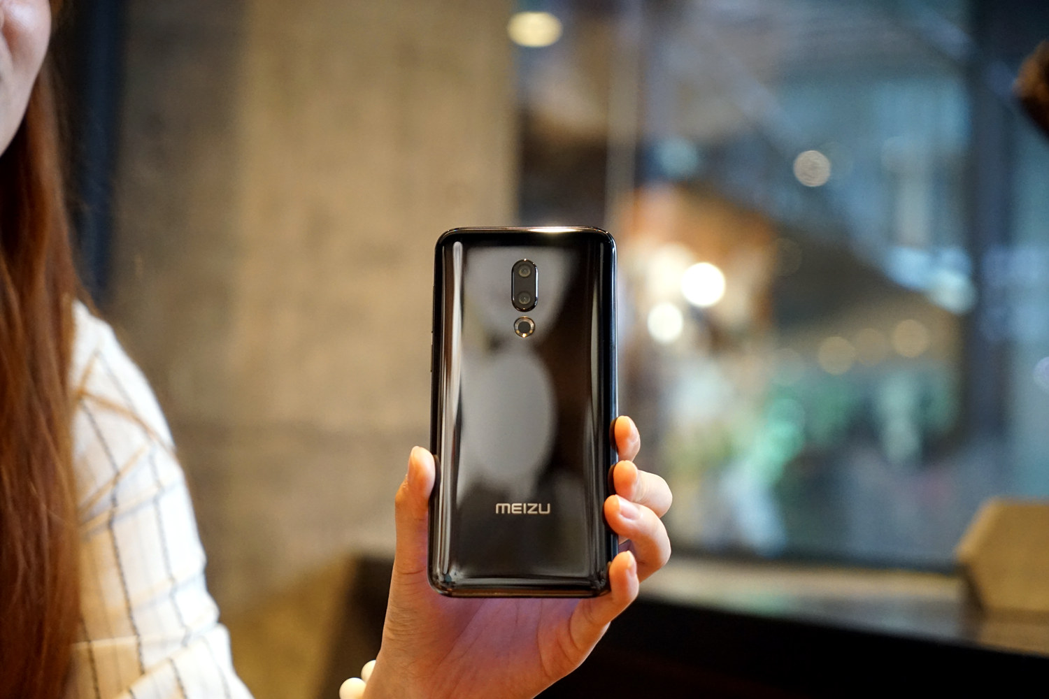 魅族16th相比魅族15到底提升了什么?看完这四点你一定会入手