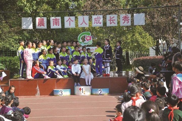 为美丽校园建设添砖加瓦,旧貌换新颜美丽校园建设进行中