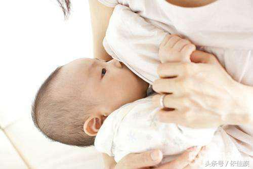 金牌月嫂给婴儿洗澡全过程,金牌月嫂必会的20项护理文字版