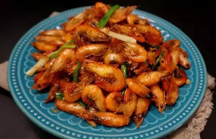 韭菜和什么一起炒最好吃,韭菜炒鸡蛋韭菜怎么炒才不会老