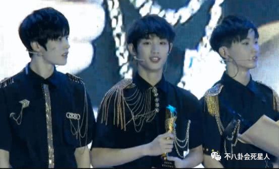 饭圈朱一龙,饭圈狂欢夜