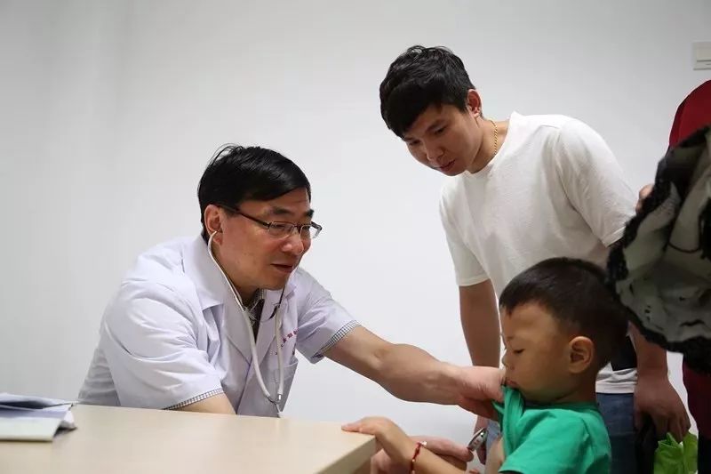 浙大儿院舒强教授、龚方戚教授名医团队工作室落户长兴！