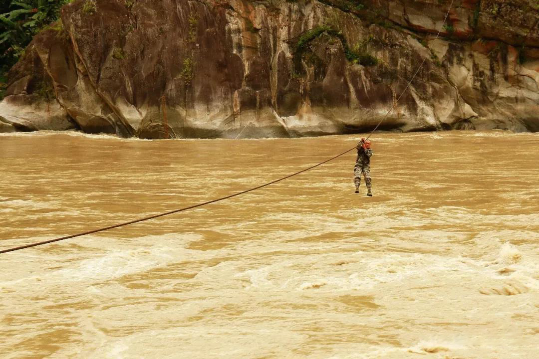 与自然对抗照片,一群与大自然抗争无惧无畏的人