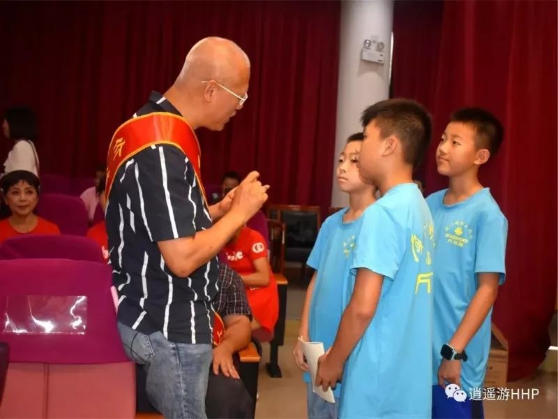 小记者播报垃圾分类,小记者独特的视角