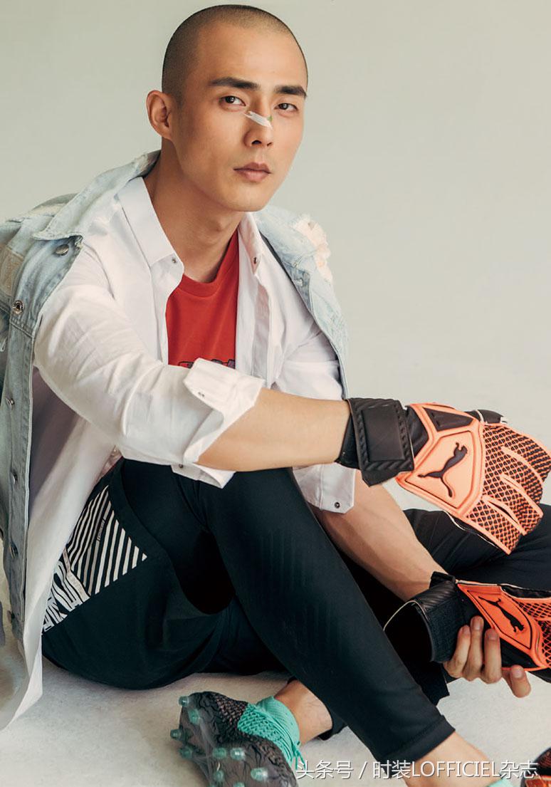 青少年的秋季潮牌小白衬衫,whiteshirts