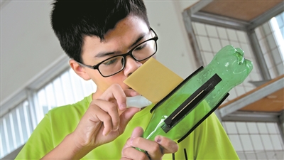 鑸ā绔炴妧绮惧僵鐗囨,涓村満鍙戞尌鍑鸿壊