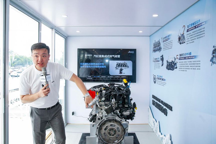 jeep全路况体验日,jeep4x4大切诺基赛道模式