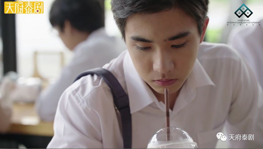 想见又见不到是什么感觉,有一种想见不能见的感觉是什么歌