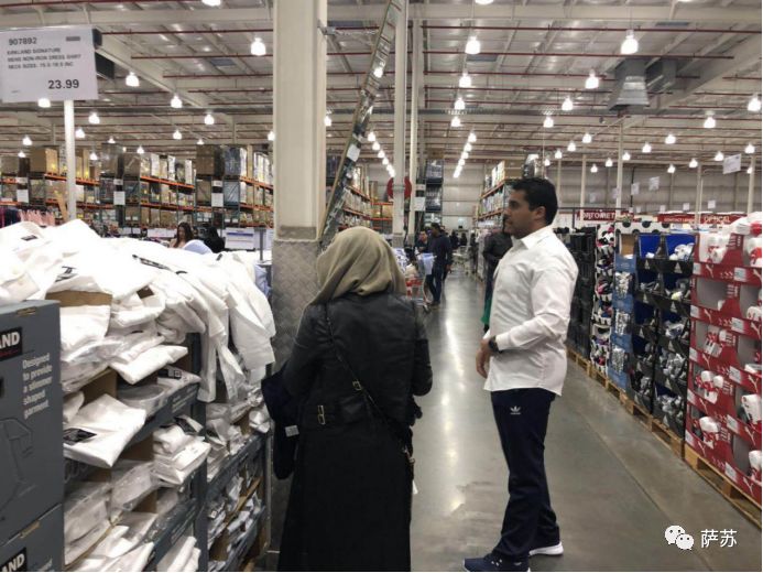 澳洲华人个个都是李小龙?卖米粉伙计扎马步,IT经理打跑小流氓