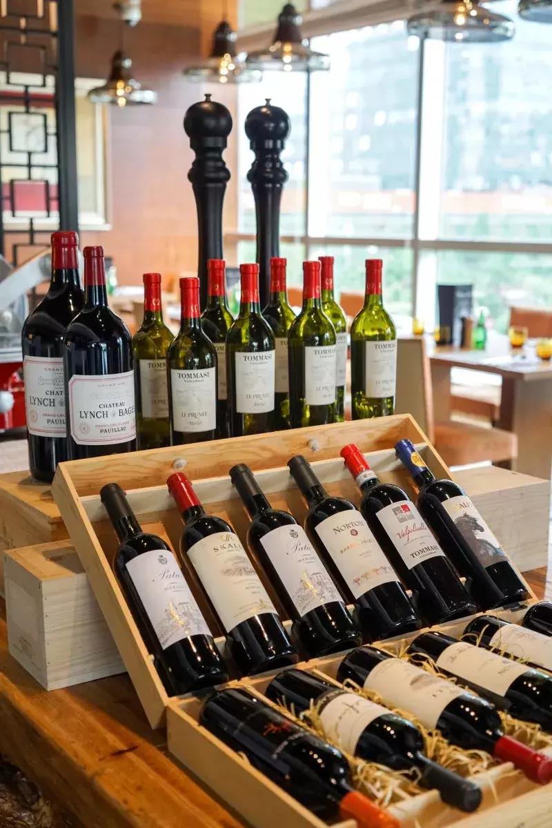 成都希尔顿酒店内部设施,成都希尔顿酒店