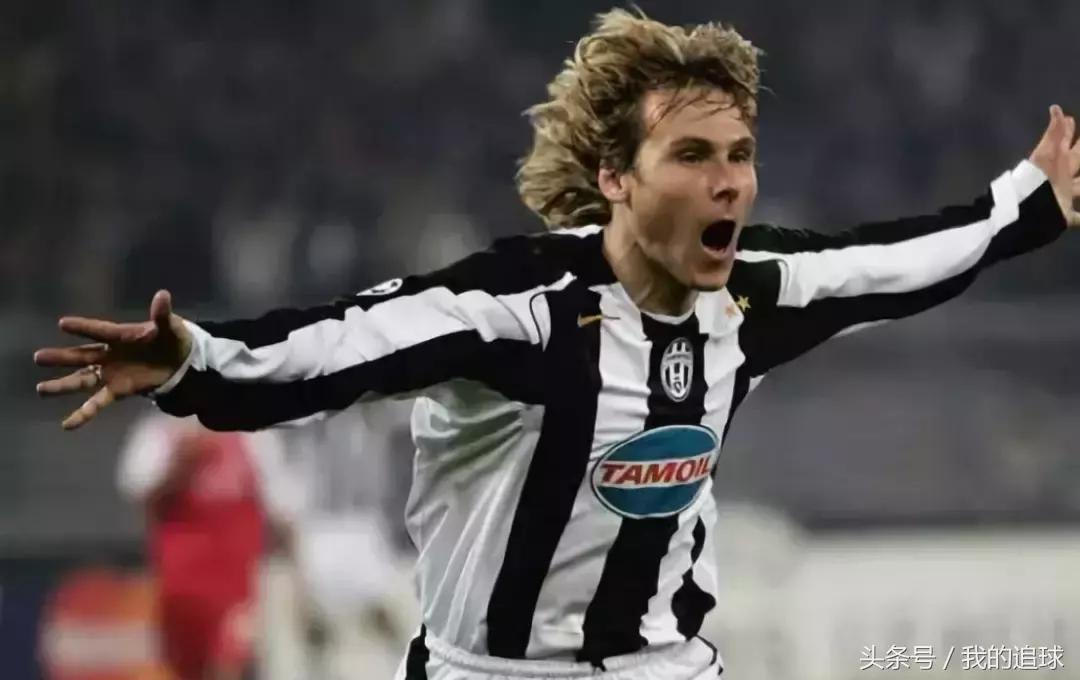 那些球场上的不可思议进球,足球赛场的那些精彩时刻