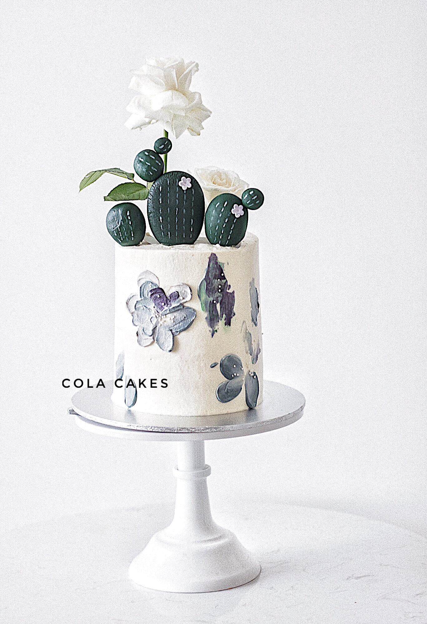 开一家300平的烘焙店需要多少钱,开一家烘焙店辛苦吗