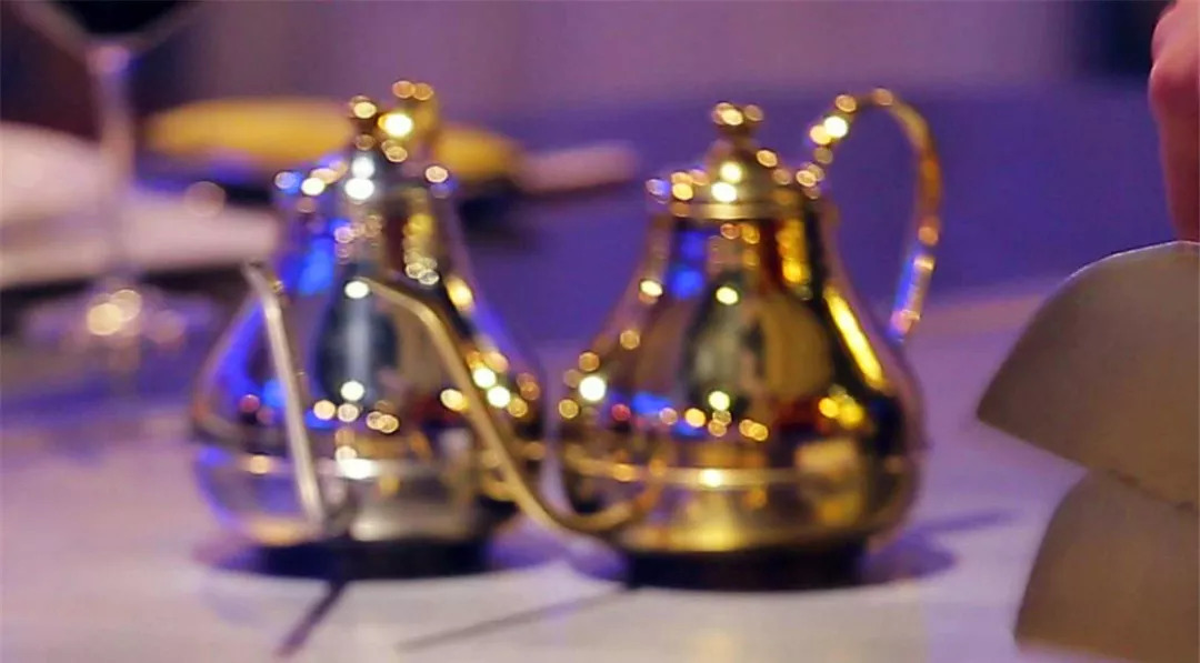 登上这艘神秘大船,体验24小时的时光穿越!