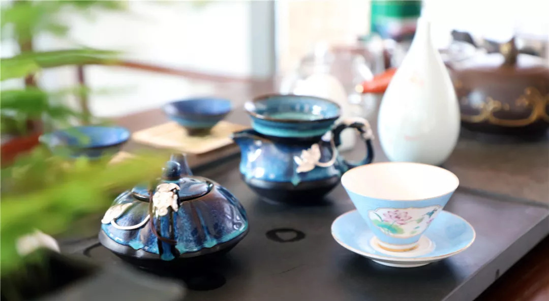 登上这艘神秘大船，体验24小时的时光穿越！