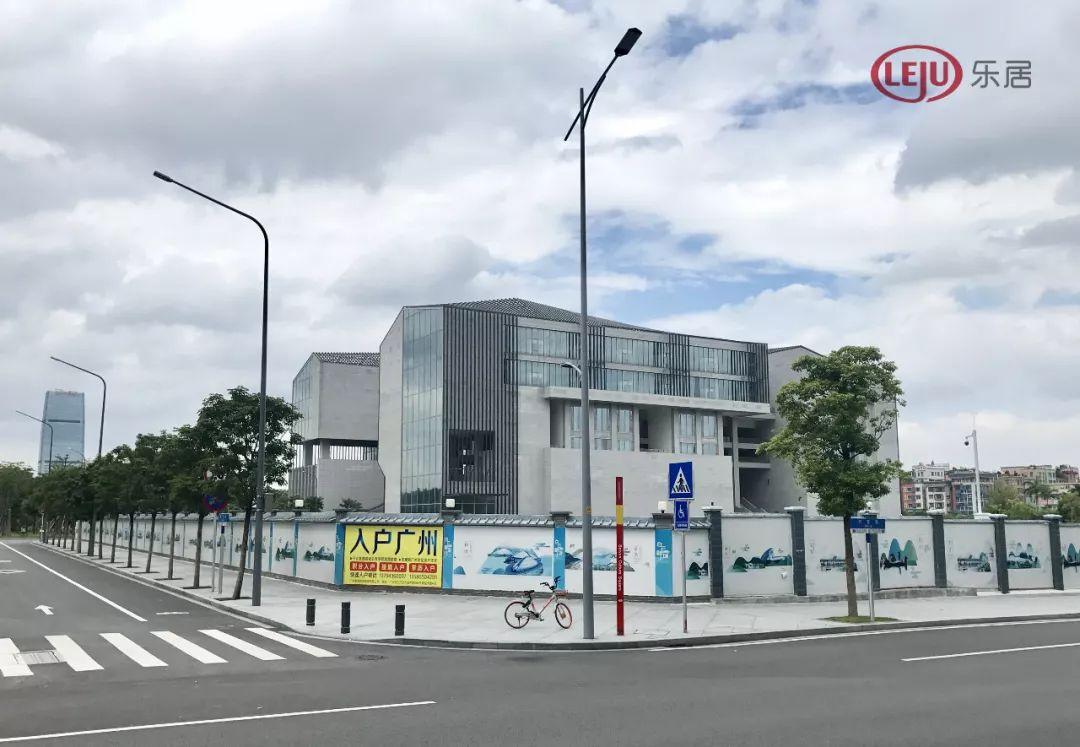 白云新城建设航拍,白云新城规划总部大厦