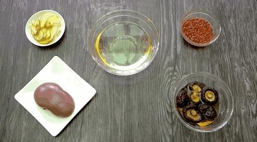 吃过这样的猪腰，会让你质疑你之前吃的都不是猪腰……｜麻油猪腰