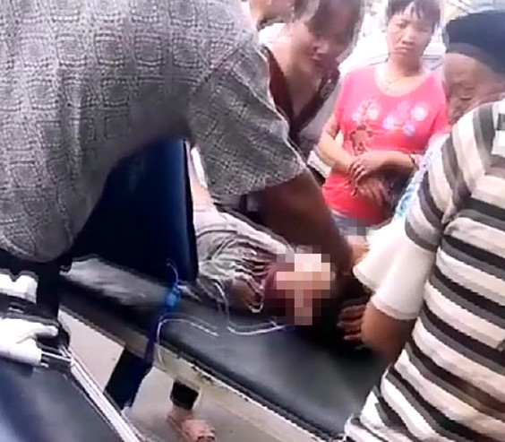 自家犬咬死小孩,下司犬突然咬死主人