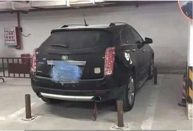 凯迪拉克霸占车位4天 (凯迪拉克ct6车尾)