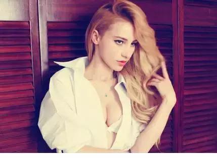 女朋友和别的男生暧昧怎么聊天,发现女朋友与别的男人暧昧怎么办