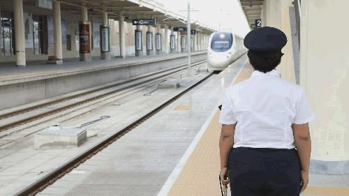 哈密站今日列车时刻表,哈密站列车时间表