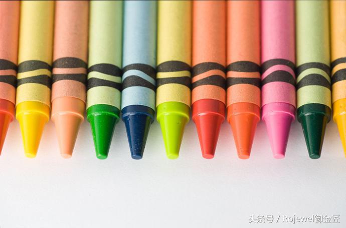 皮包放时间长了掉皮了怎么修复,黑色皮包掉皮在家怎么快速修复