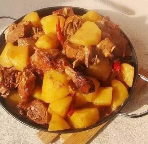 “我太难了！”今天没有一只鸭子能活着走出广西