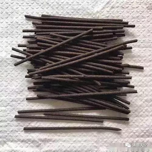 「提醒」做微商竟成毒贩！新型*品毒**“蓝精灵”出现，要小心了！