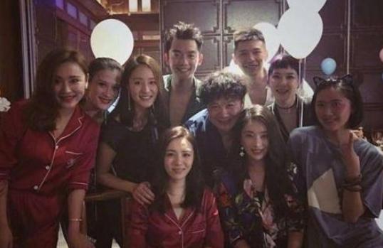 郑恺新恋情曝光,郑恺恋情经历