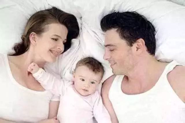 女童妇科病事件,2岁女童和妈妈洗澡后感染妇科病