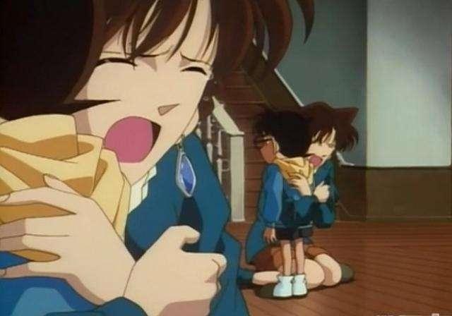 柯南灰原被另外三小只调侃,灰原和小兰遇到危险