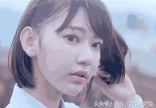 脸大面部凹陷的人好显老,脸上好多凹陷怎么回事