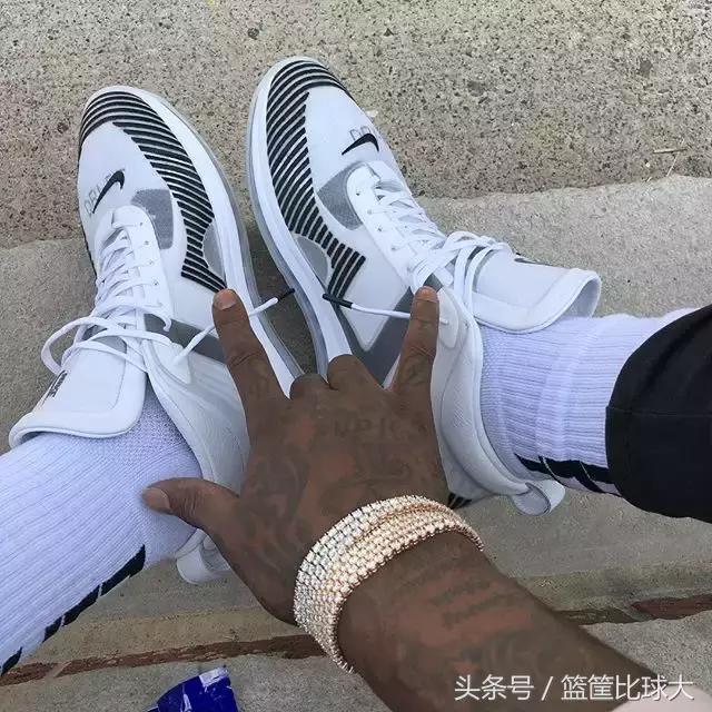 nba奥胖冲进观众席,nba球员奥胖