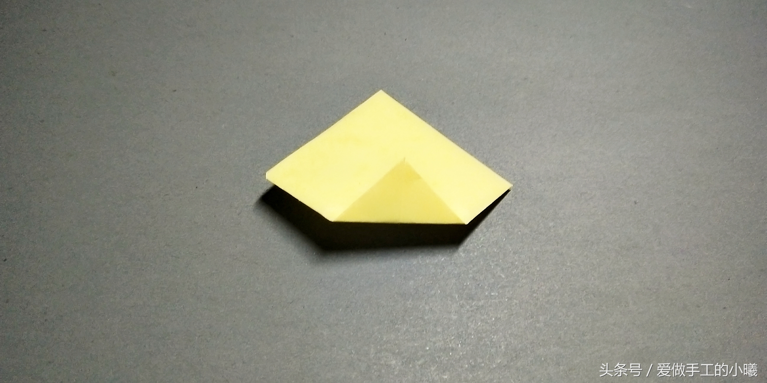 回旋飞镖折纸简单版,折纸风火轮飞镖方法