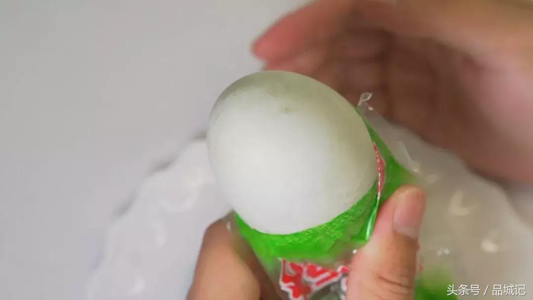 四川正宗流油的咸鸭蛋,吴川即食海鸭蛋