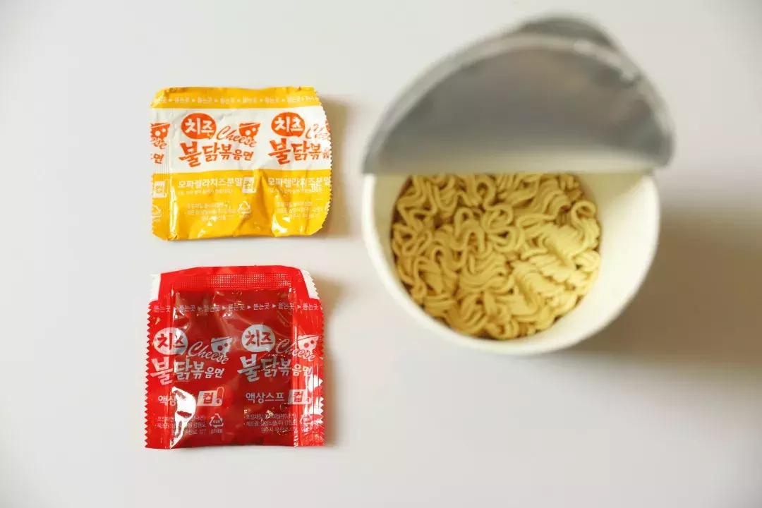 白象蟹黄拌面杯面方便面,十种方便面测评