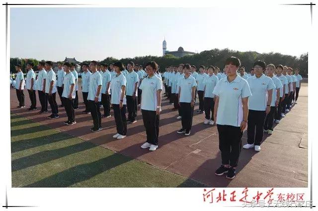 石家庄学校军训视频,27中学校石家庄军训