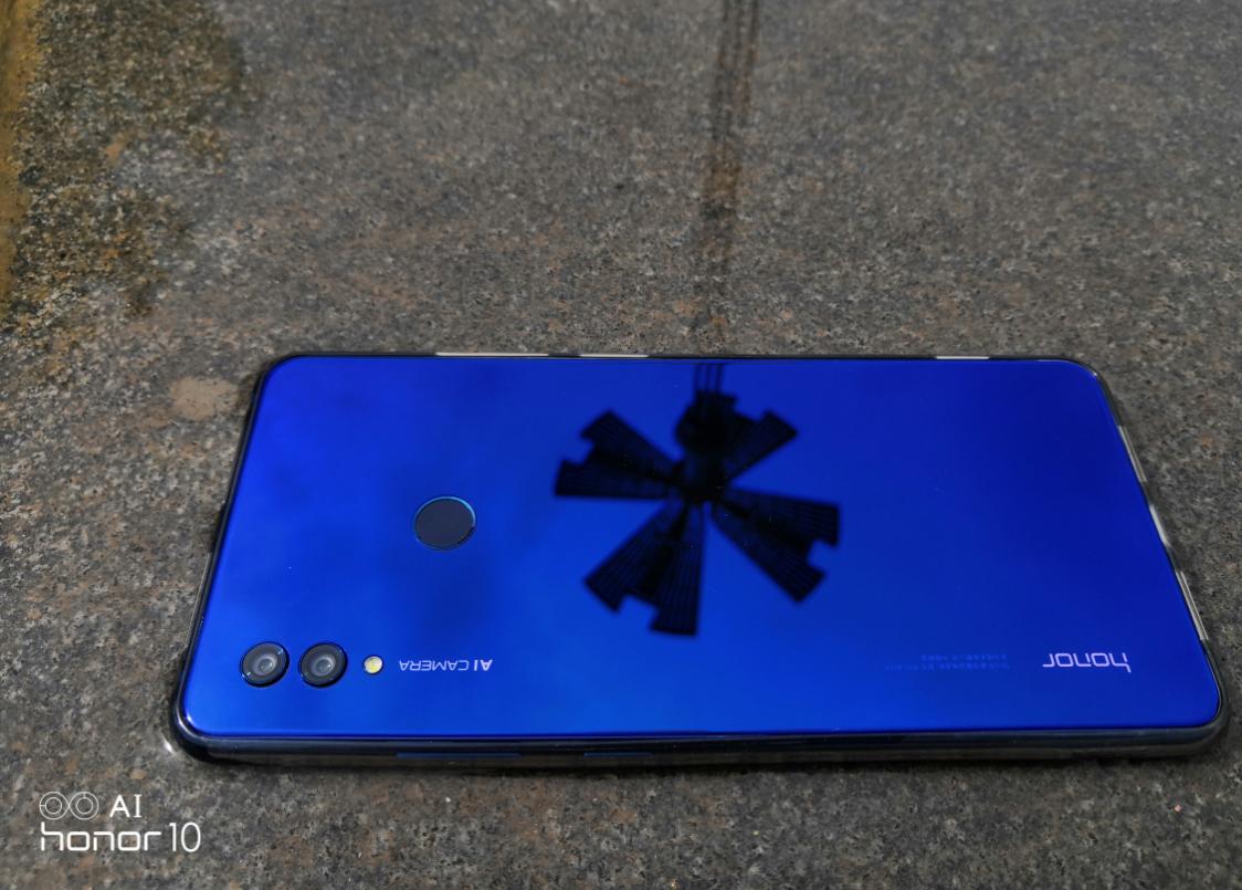 用荣耀note10打新版王者卡,荣耀note10屏幕真的很好吗