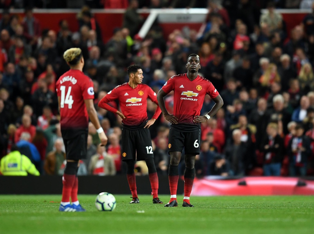 穆里尼奥再次下课,穆里尼奥眼泛泪光希望重新执教