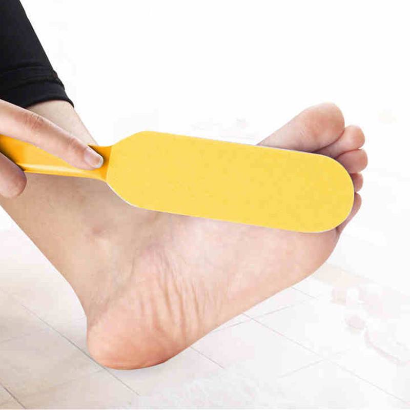 脚后跟干燥，脱皮怎样办？1个土方子，5个妙招，脚后跟不再干裂！