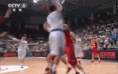 双面周琦:4年大起大落他经历了啥?逗比背后也是文青一枚