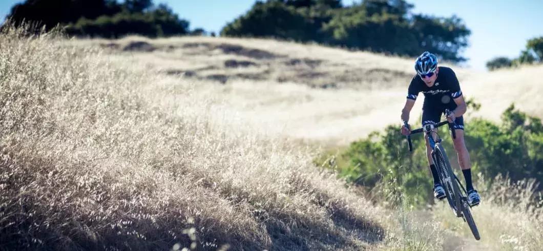 一天坚持骑行15公里的好处,坚持骑行身体有多强壮