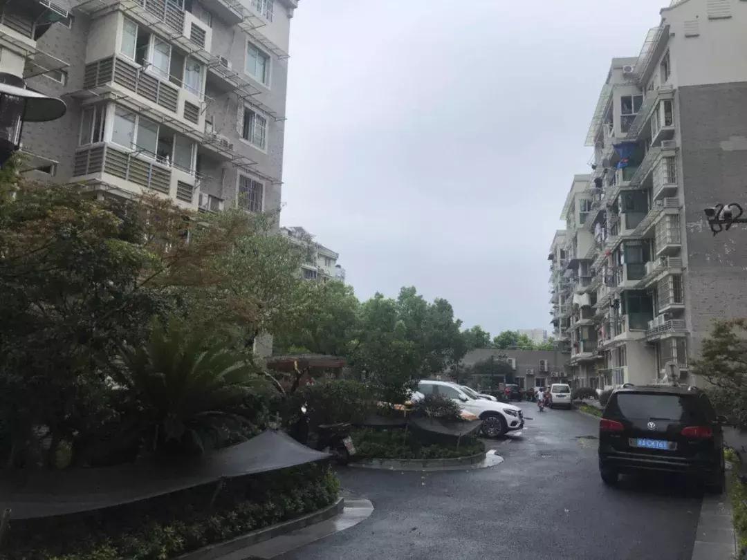 杭州租房一室一卫一厨大概多少钱,杭州上城区单身公寓租房价3300