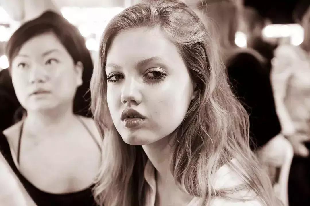 二次元的死亡瞬间,二次元的死亡发型